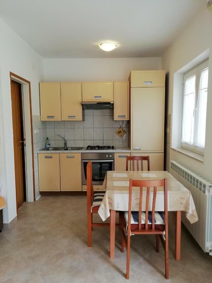 Apartmani Vesna Buje Exterior photo
